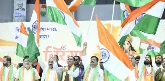 मुख्यमंत्री विष्णु देव साय ने हाथ में तिरंगा थामकर किया भव्य तिरंगा यात्रा का नेतृत्व