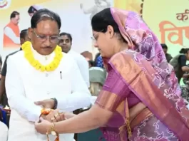 ‘मेरी सगी बहन नहीं… आज माधुरी जी ने वह कमी पूरी कर दी’ : राखी बंधवाकर भावुक हुए मुख्यमंत्री साय
