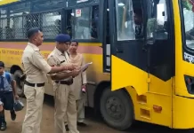 स्कूली बच्चों की सुरक्षित यात्रा को लेकर रायगढ़ पुलिस का स्कूल वाहनों की जांच अभियान जारी